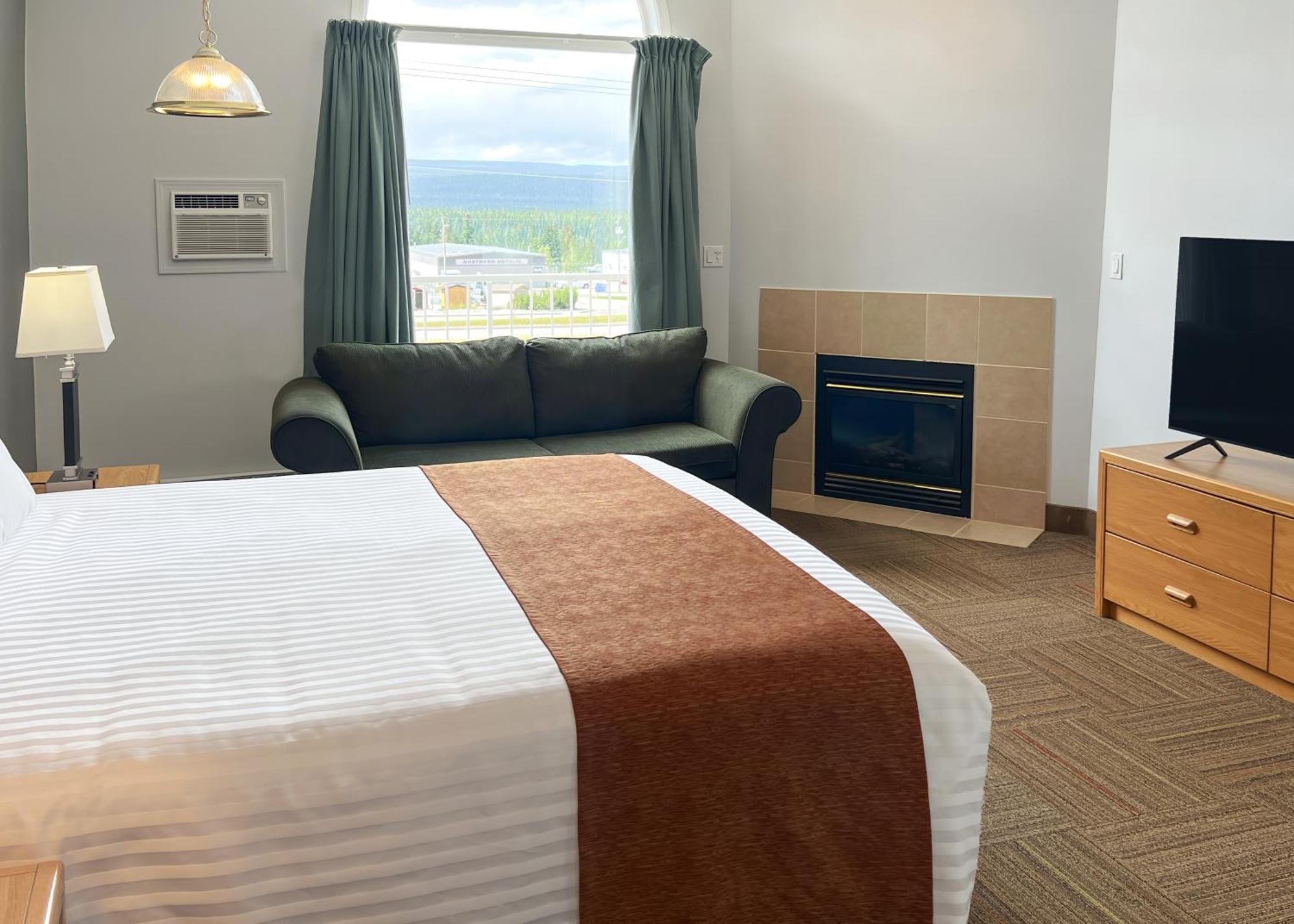 Coast Hinton Hotel Kültér fotó