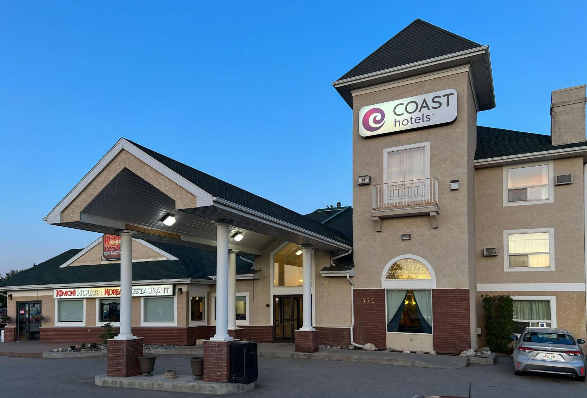 Coast Hinton Hotel Kültér fotó