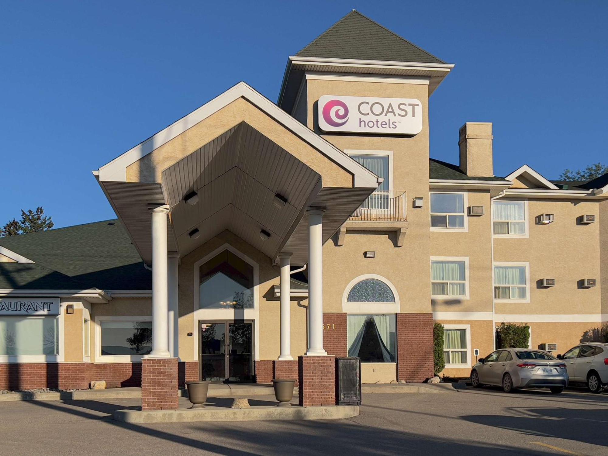 Coast Hinton Hotel Kültér fotó